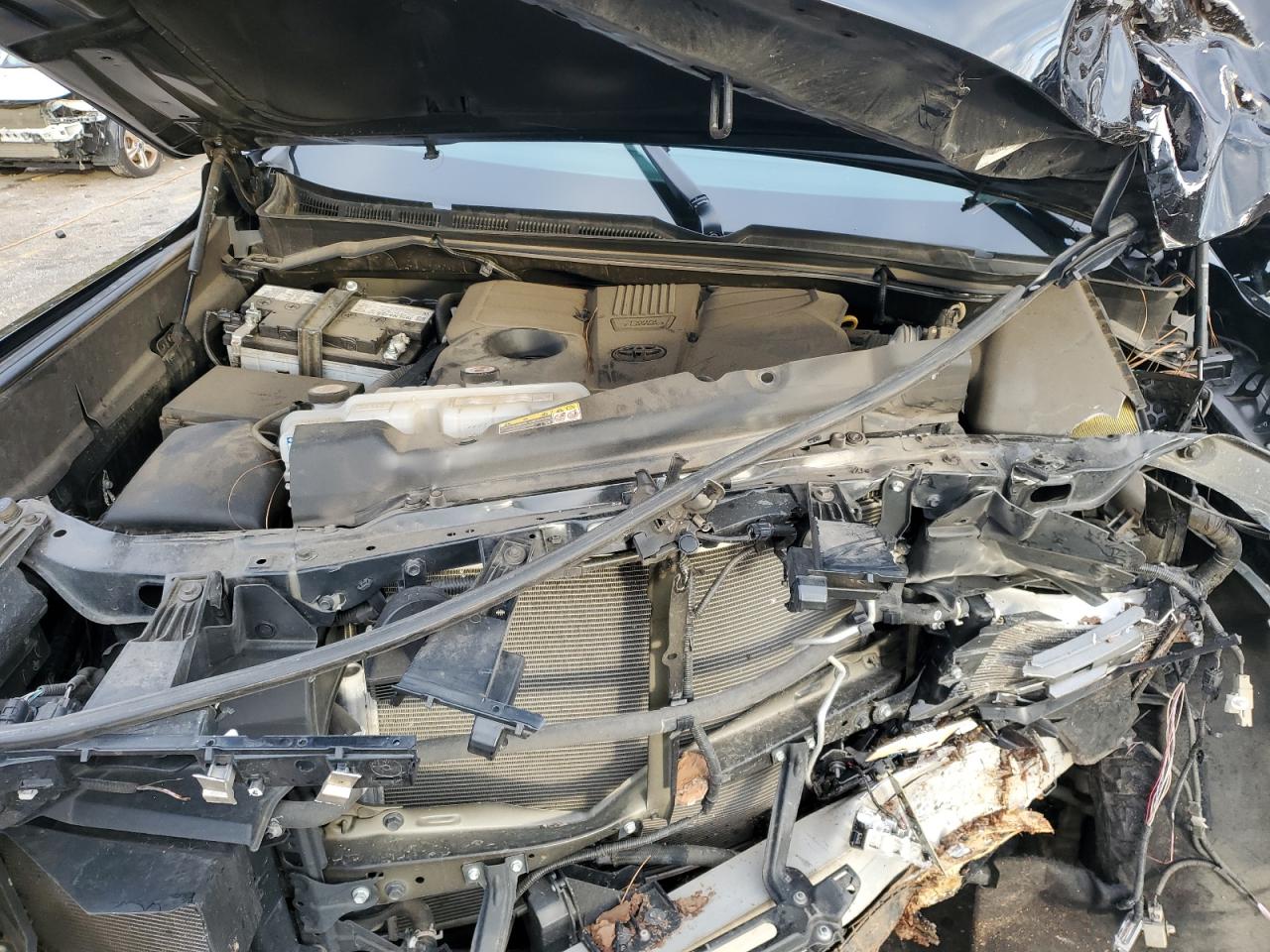 2022 Toyota Tundra - Image 12