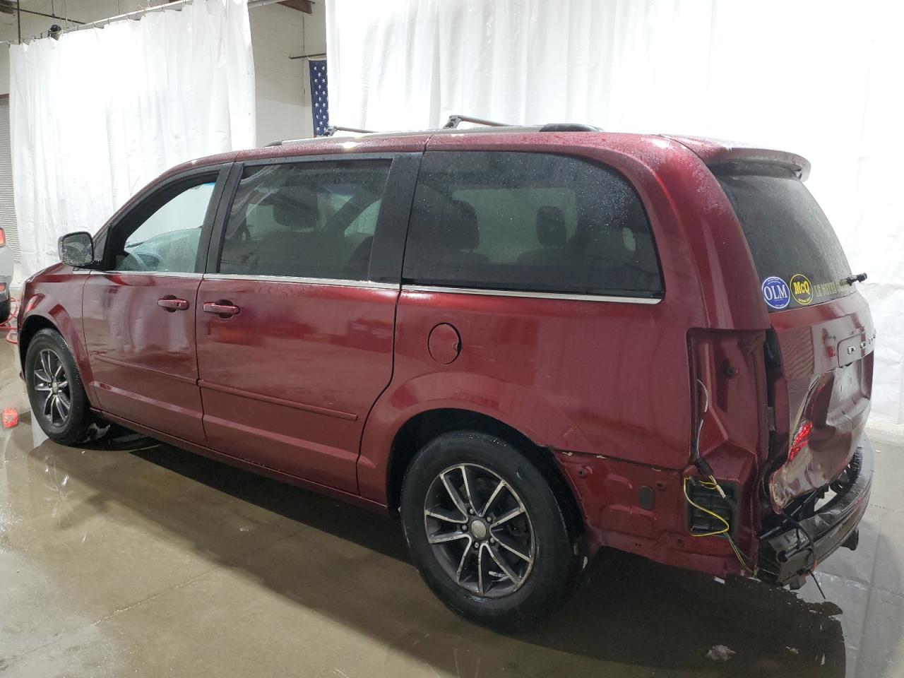 2017 Dodge Caravan - Image 2