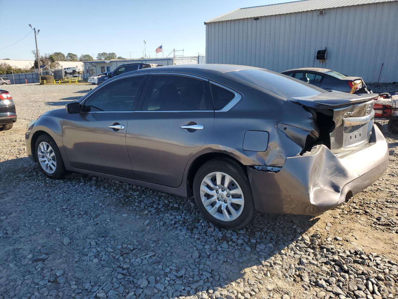 2014 Nissan Altima - Image 2