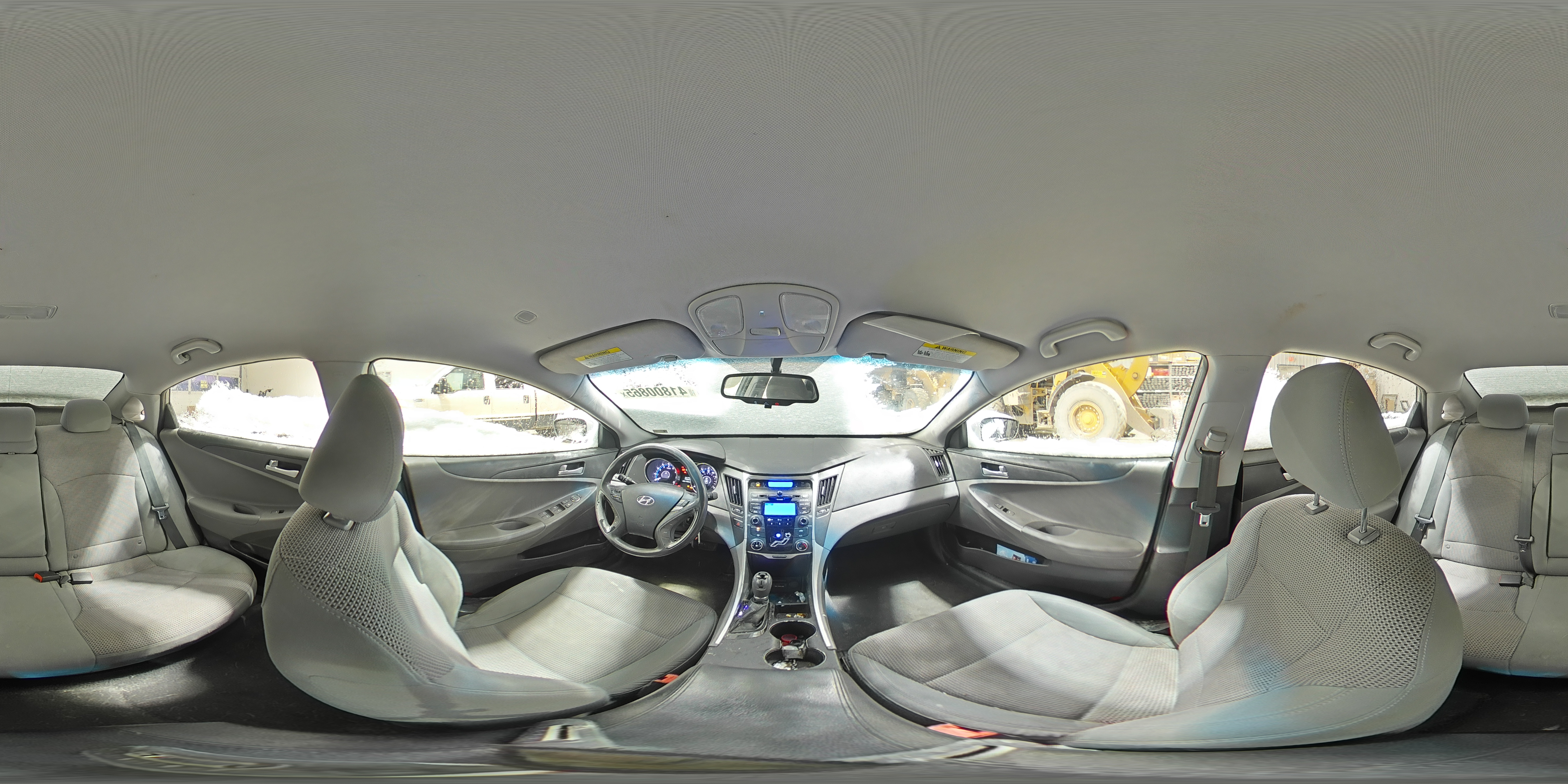 2013 Hyundai Sonata - Image 13