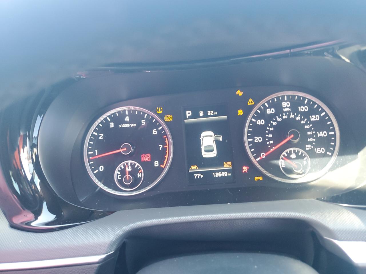 2024 Kia K5 - Image 9