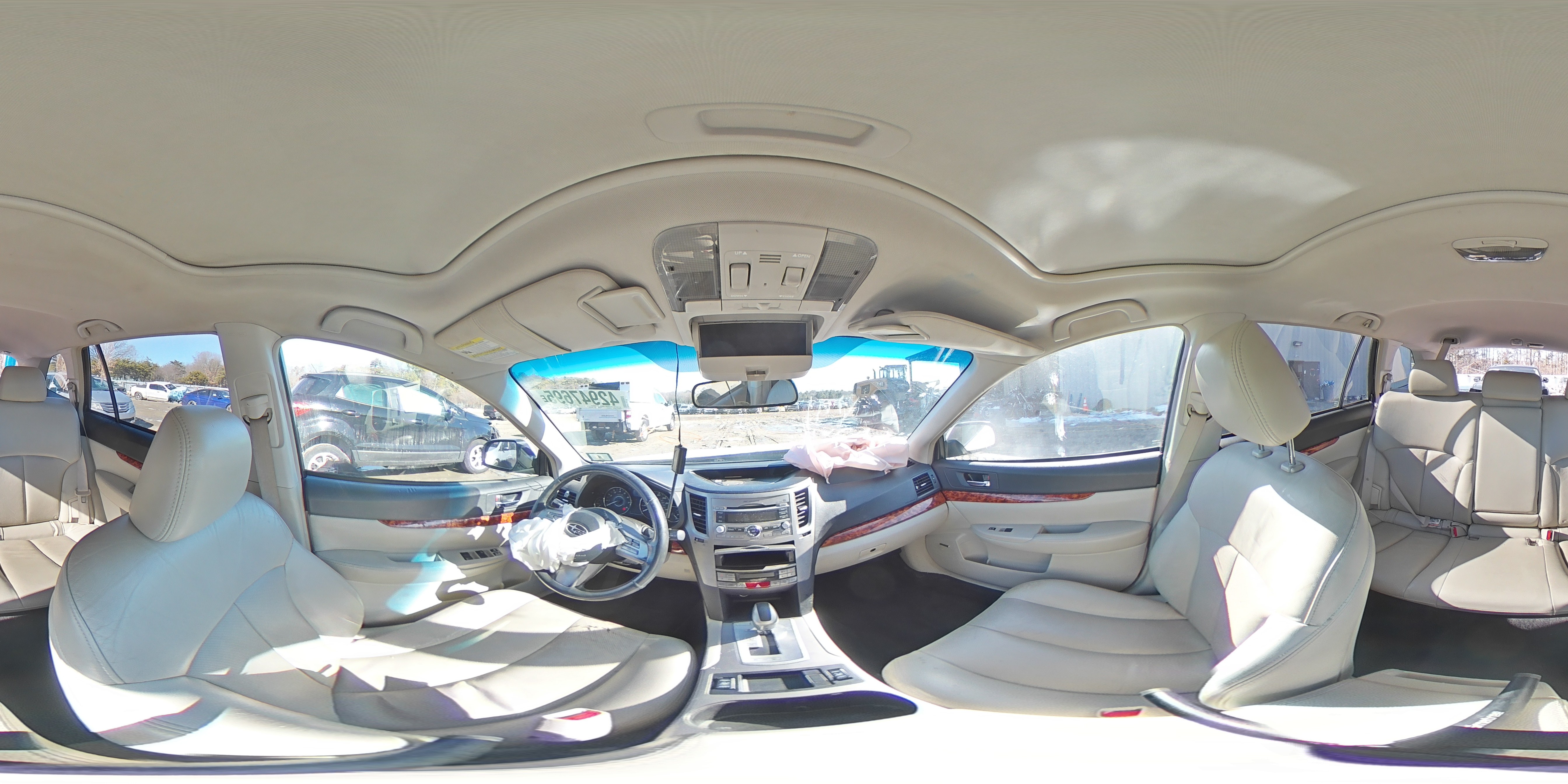 2010 Subaru Outback - Image 15