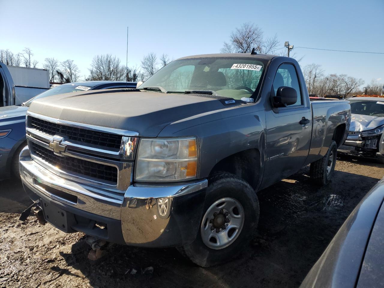 2007 Chevrolet Silverado - Image 1