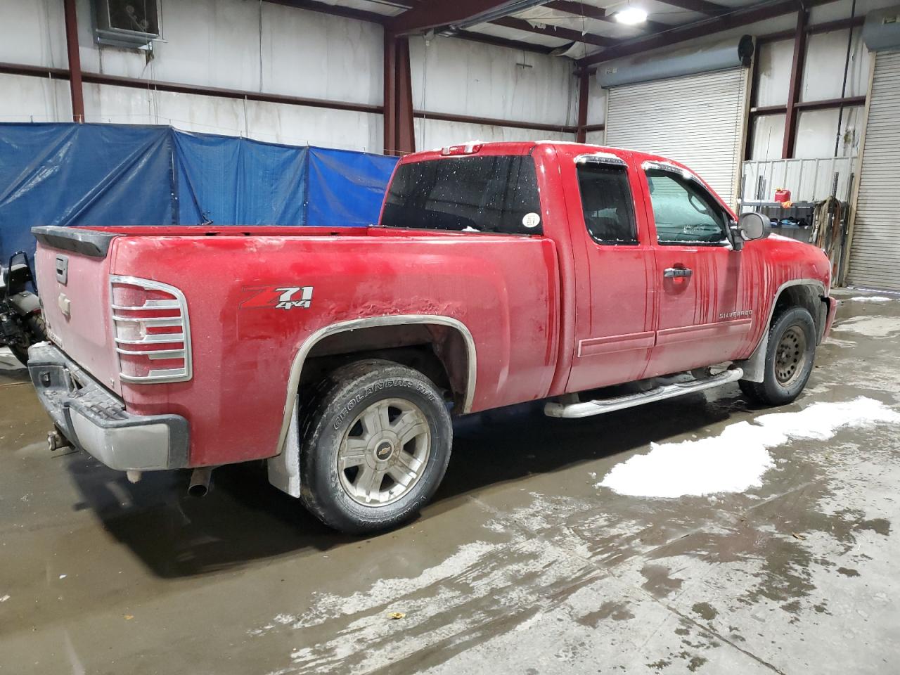 2011 Chevrolet Silverado - Image 3