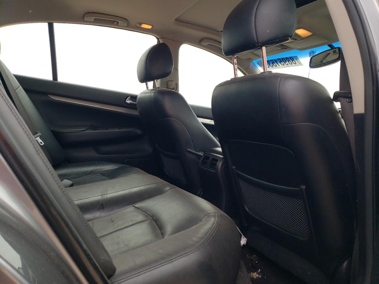 2012 Infiniti G - Image 10
