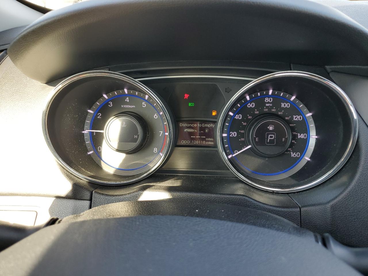 2013 Hyundai Sonata - Image 9