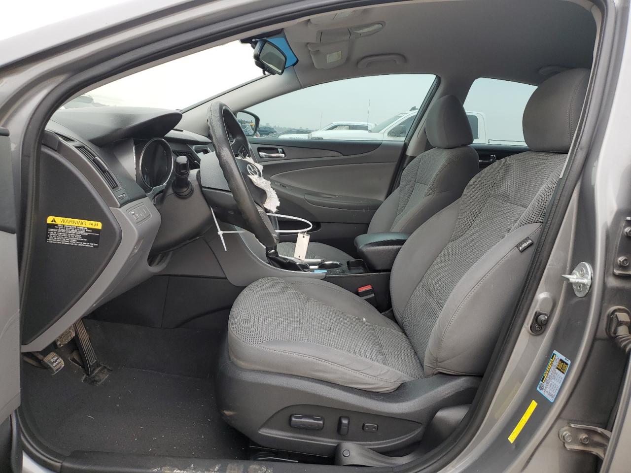2013 Hyundai Sonata - Image 7
