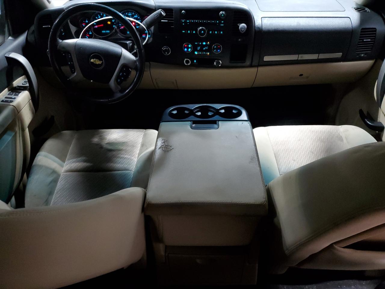 2011 Chevrolet Silverado - Image 8