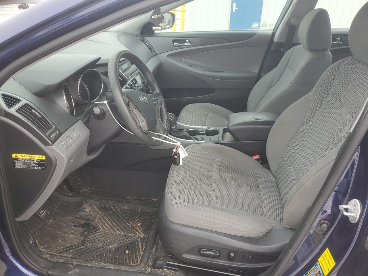 2013 Hyundai Sonata - Image 7