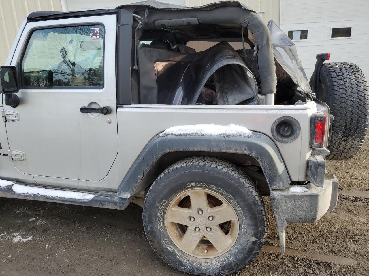 2009 Jeep Wrangler - Image 10