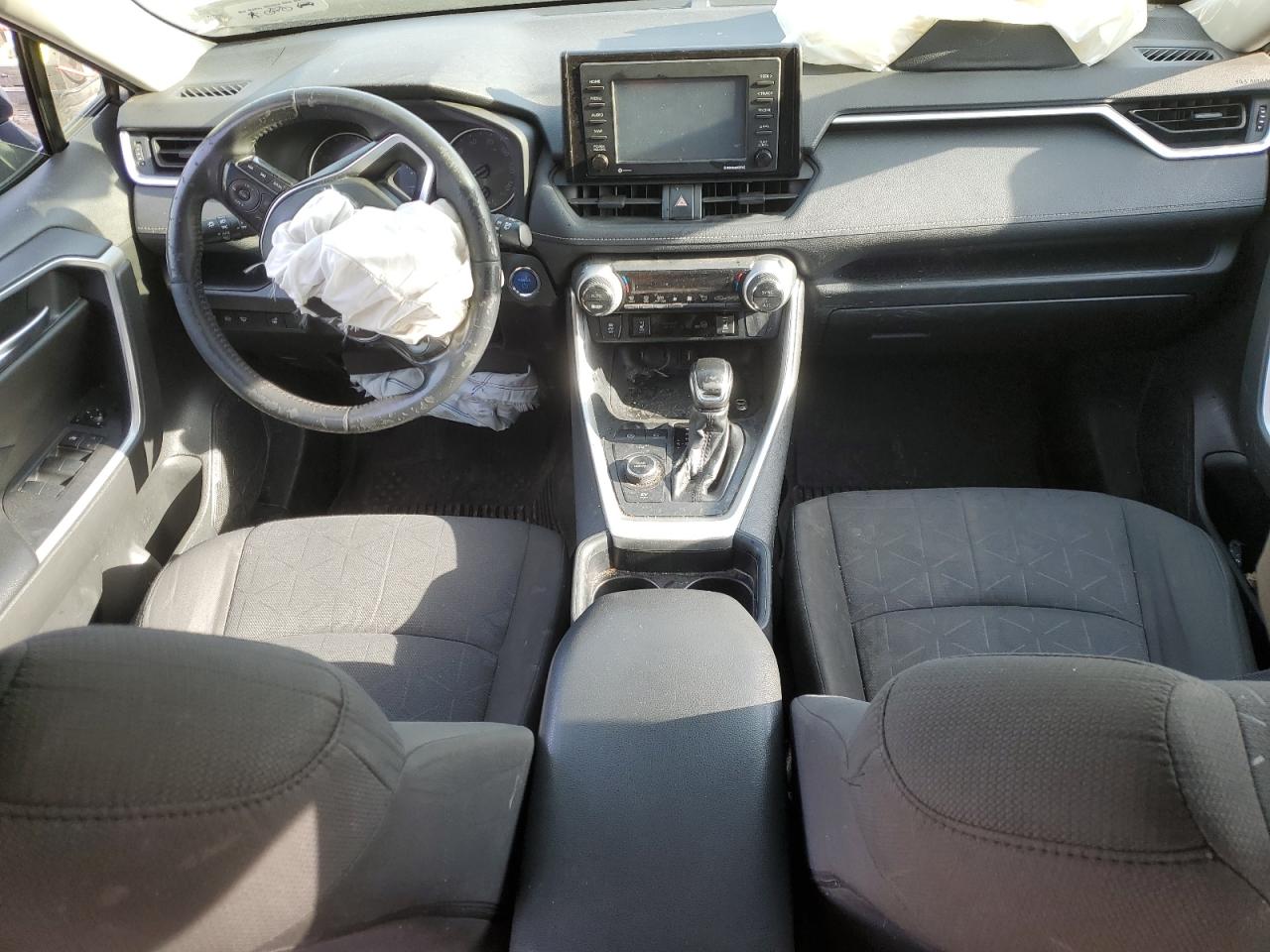 2020 Toyota RAV 4 - Image 8