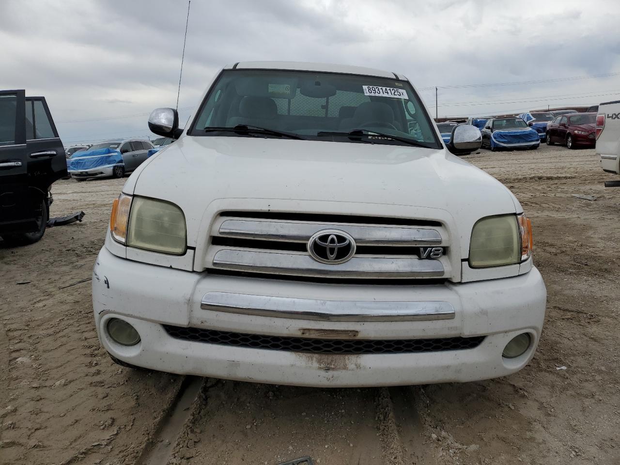 2004 Toyota Tundra - Image 5
