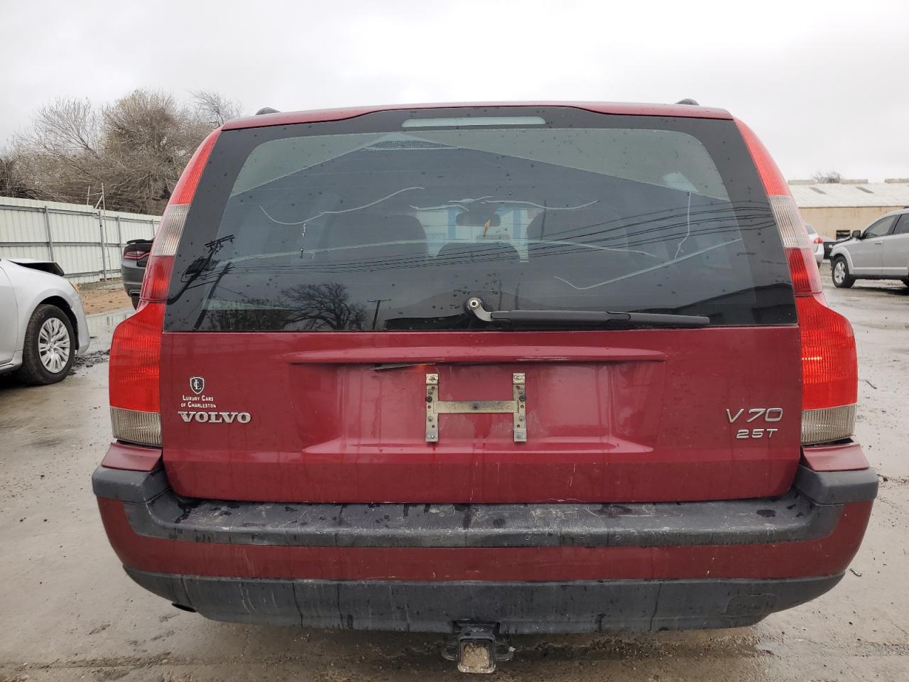 2004 Volvo V70 - Image 6