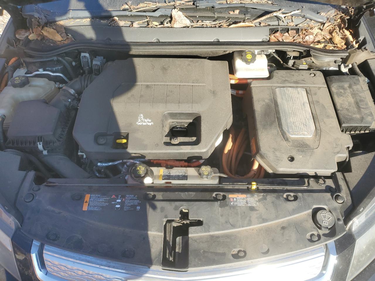 2012 Chevrolet Volt - Image 11