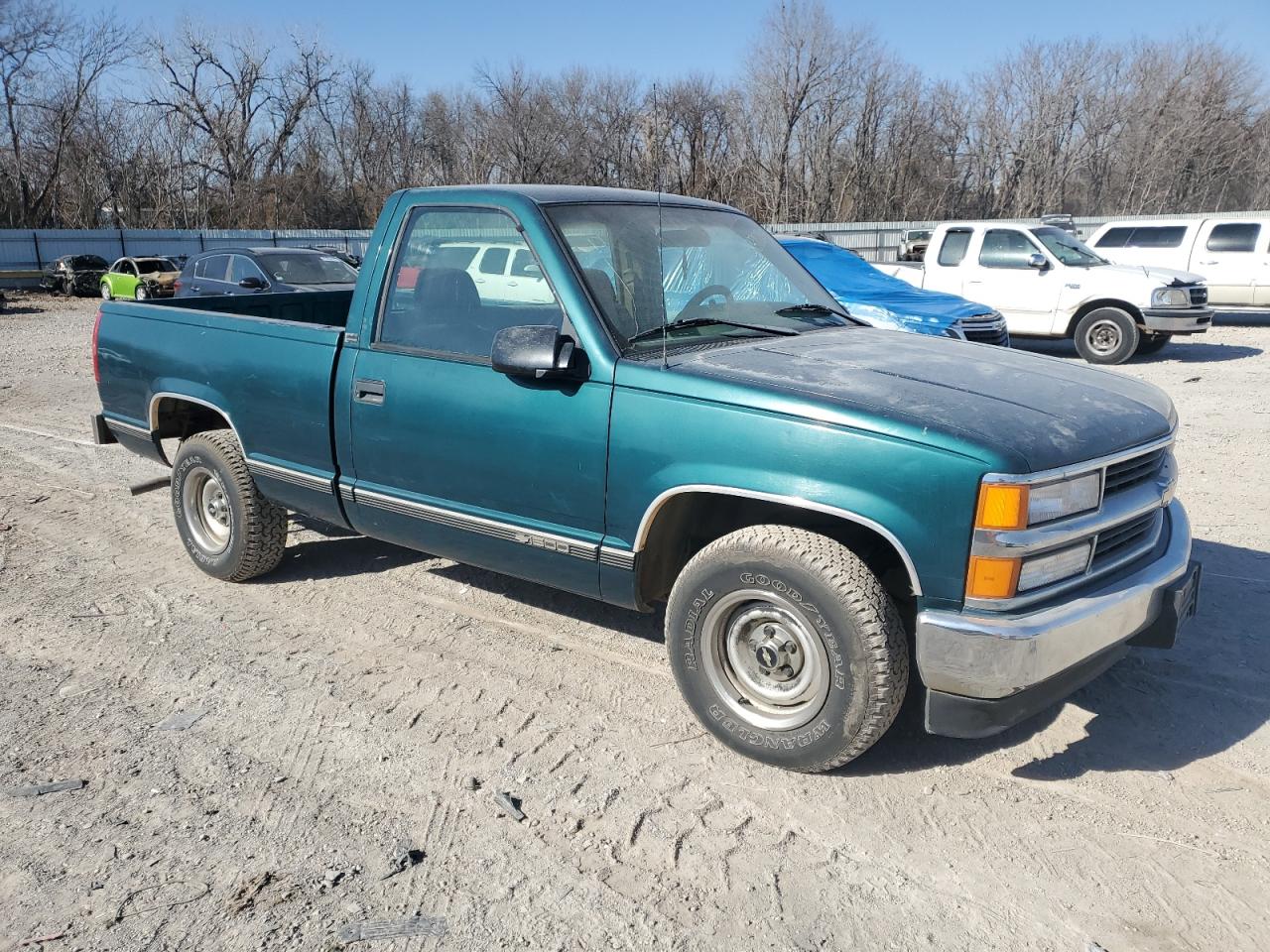 1996 Chevrolet GMT-400 - Image 4