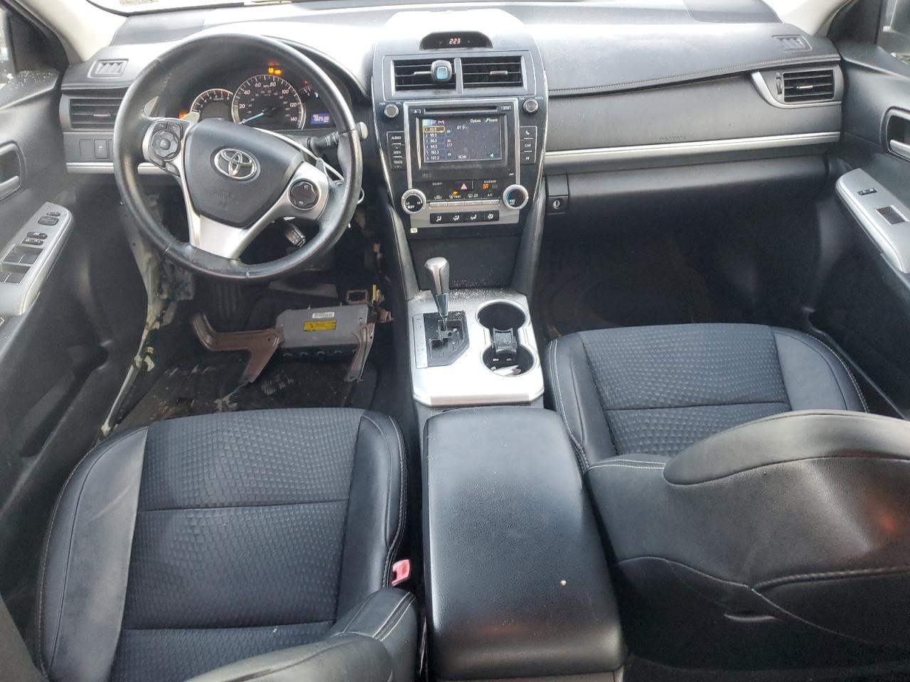 2014 Toyota Camry - Image 8