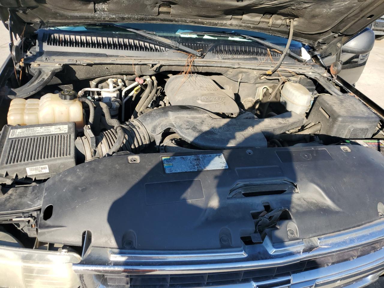 2006 Chevrolet Suburban - Image 14