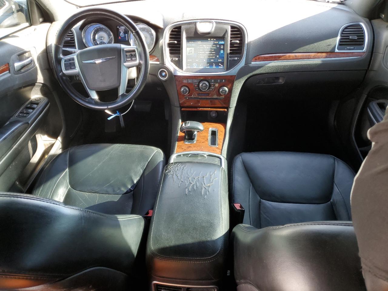 2012 Chrysler 300 - Image 8