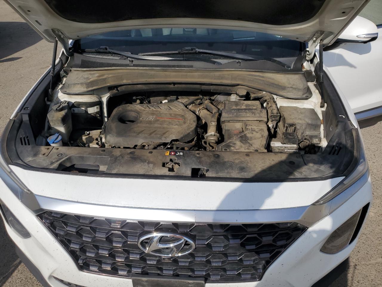 2019 Hyundai Santa Fe - Image 12
