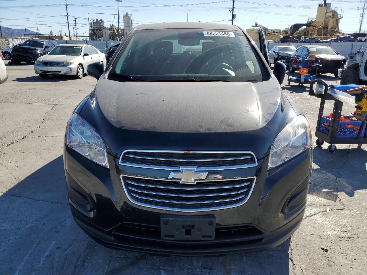 VIN KL7CJKSB8GB686837 2016 CHEVROLET TRAX no.5