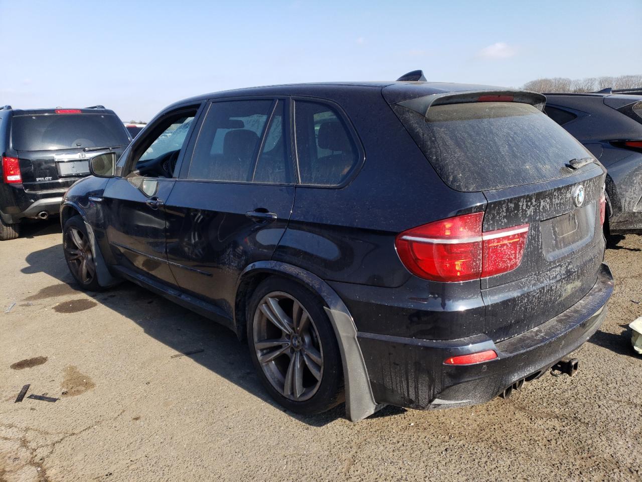 2011 BMW X5 - Image 2