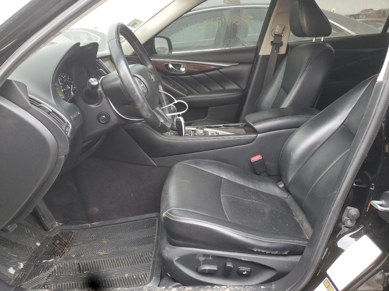 2015 Infiniti Q50 - Image 7