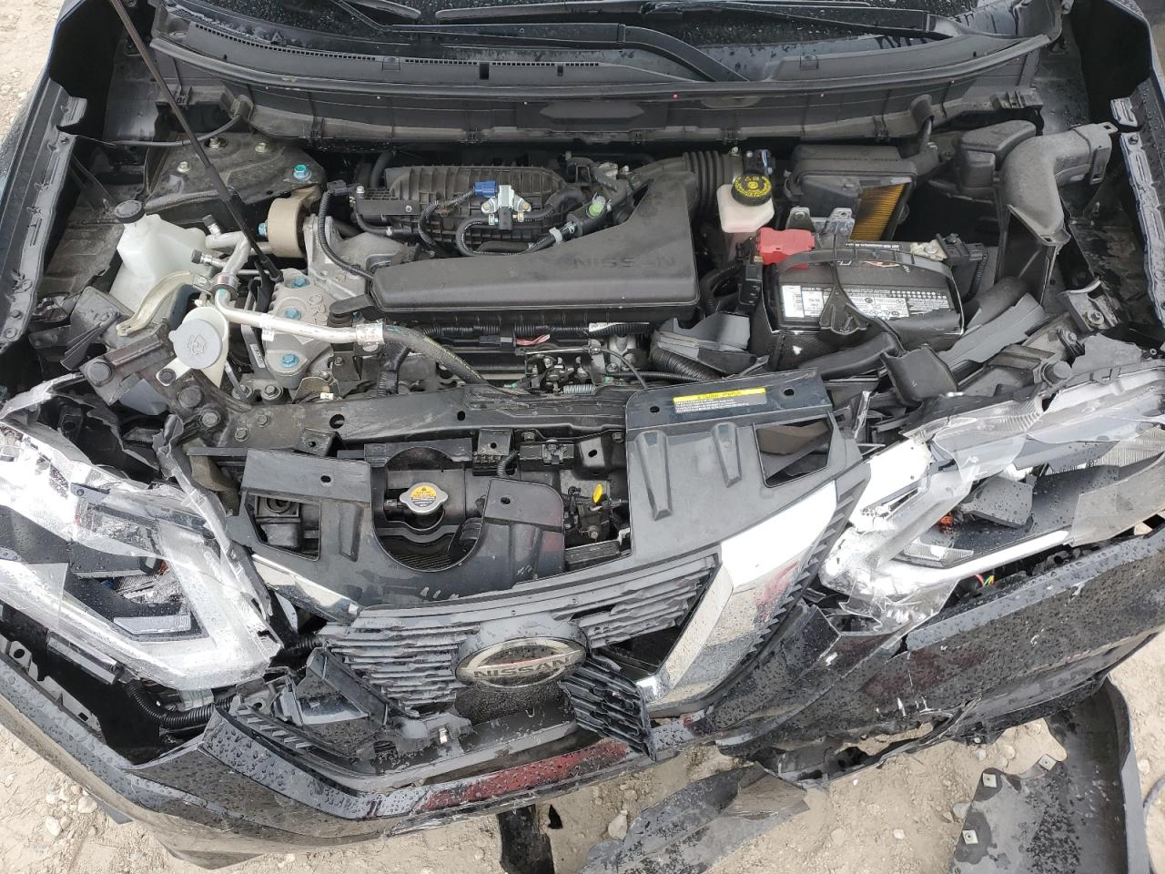 2018 Nissan Rogue - Image 12