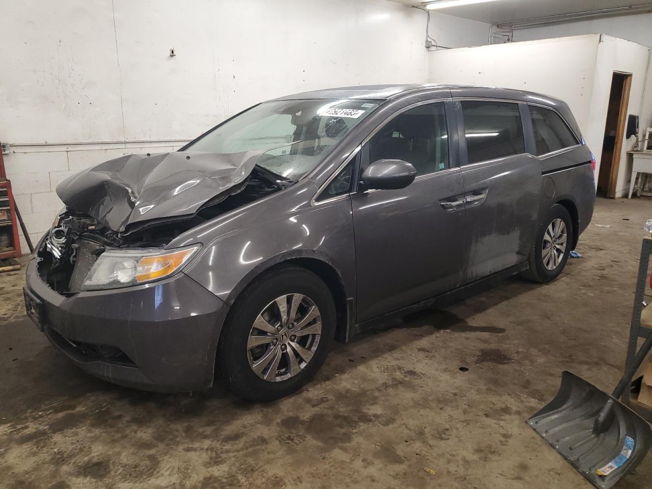 2016 Honda Odyssey - Image 1