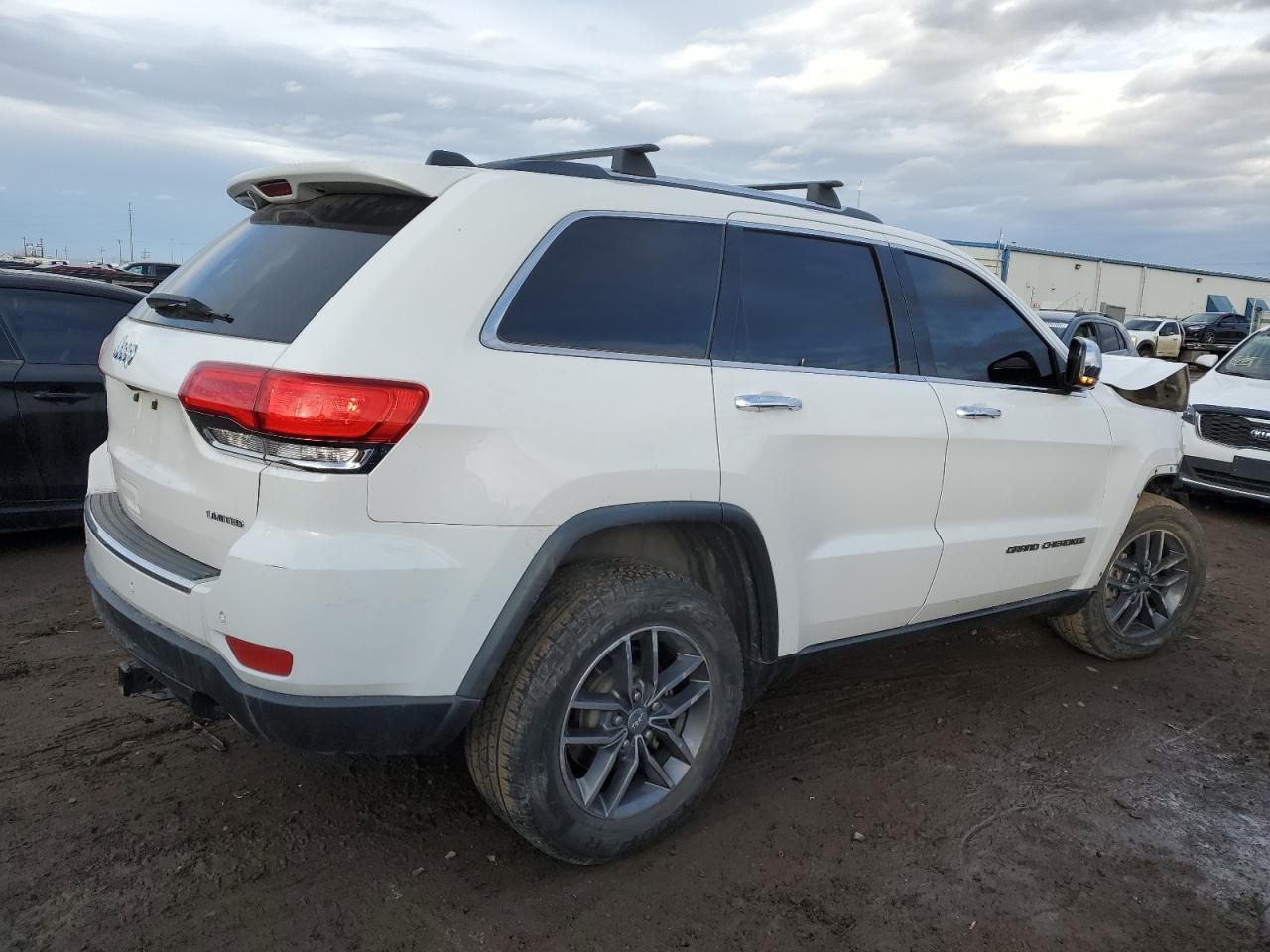 2017 Jeep Grand Cherokee - Image 3