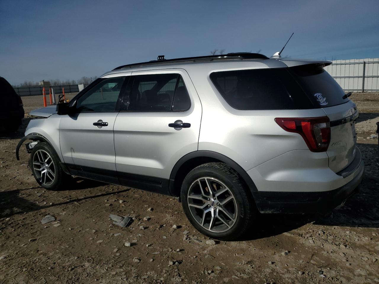 2018 Ford Explorer - Image 2