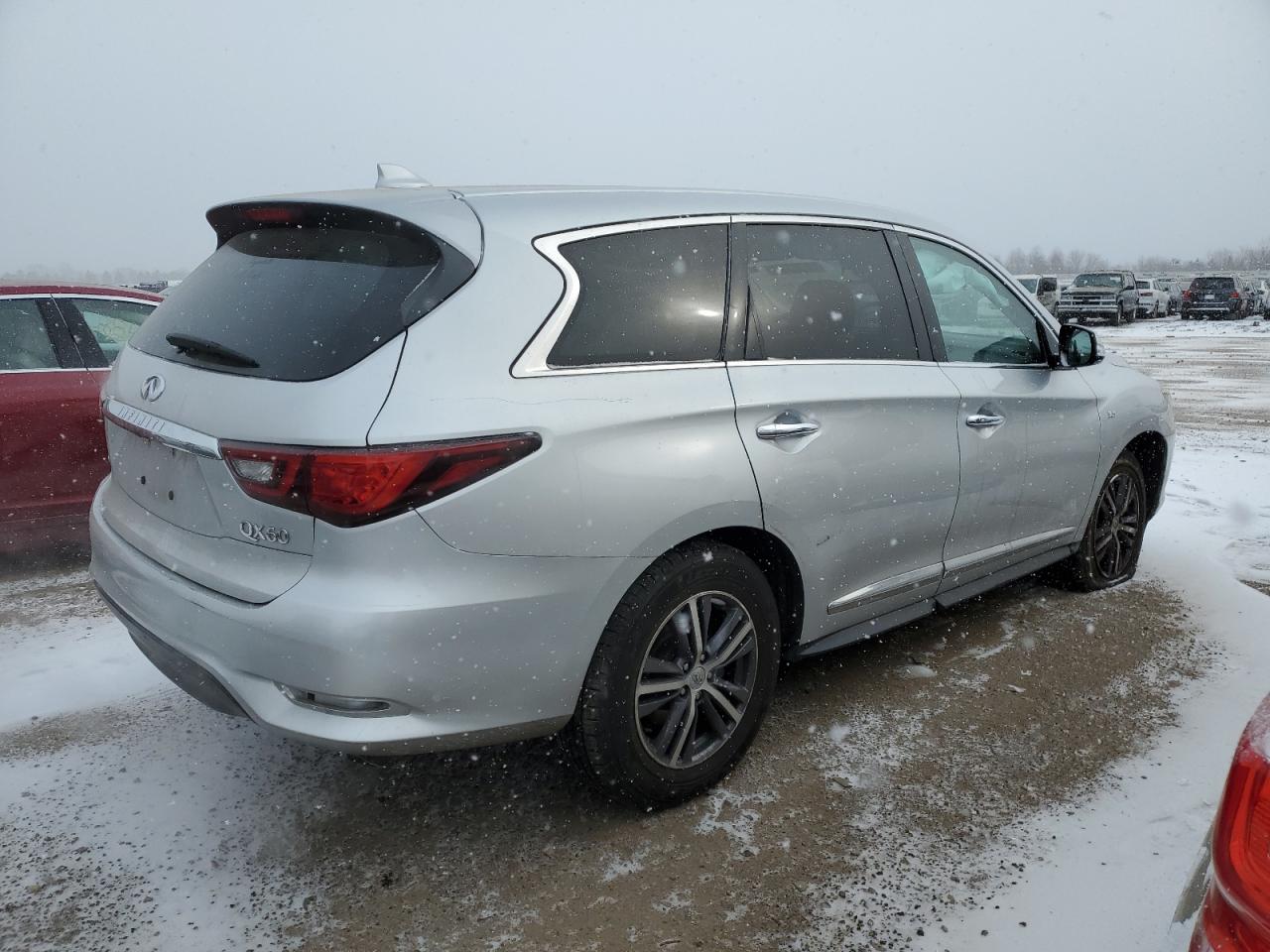 2019 Infiniti QX60 - Image 3