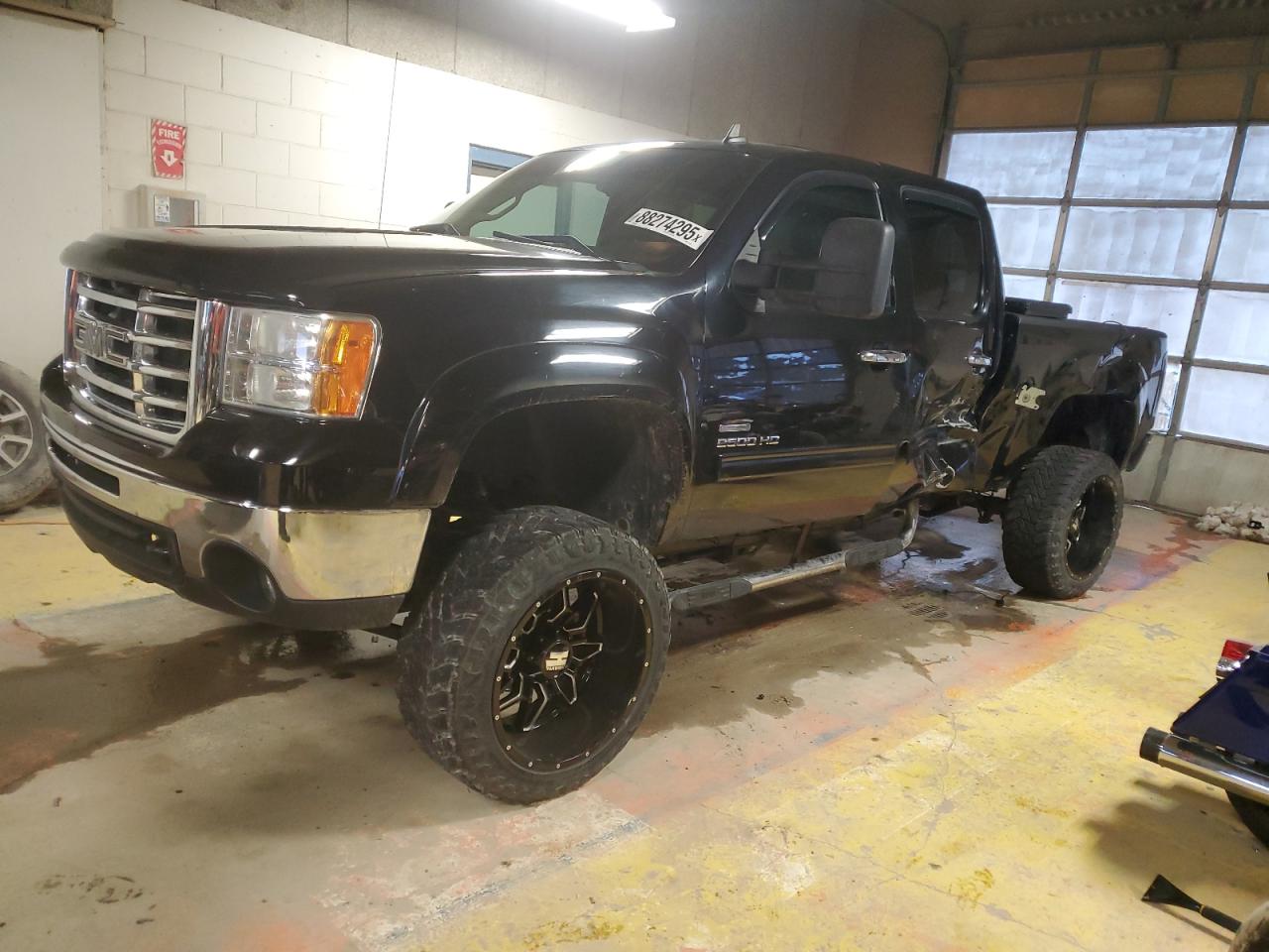 2010 GMC Sierra - Image 1