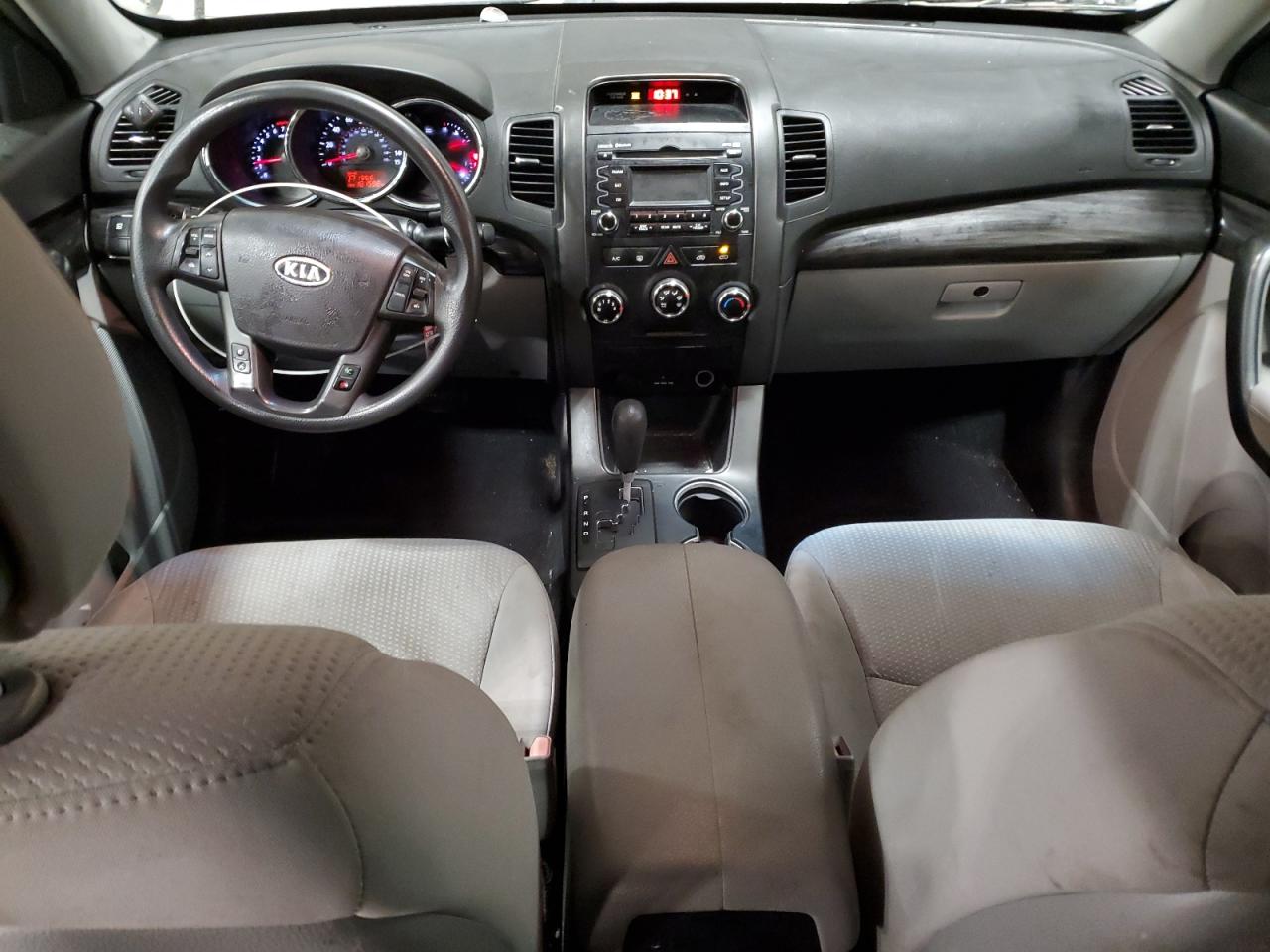 2012 Kia Sorento - Image 8