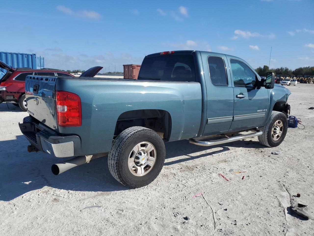 2009 Chevrolet Silverado - Image 3
