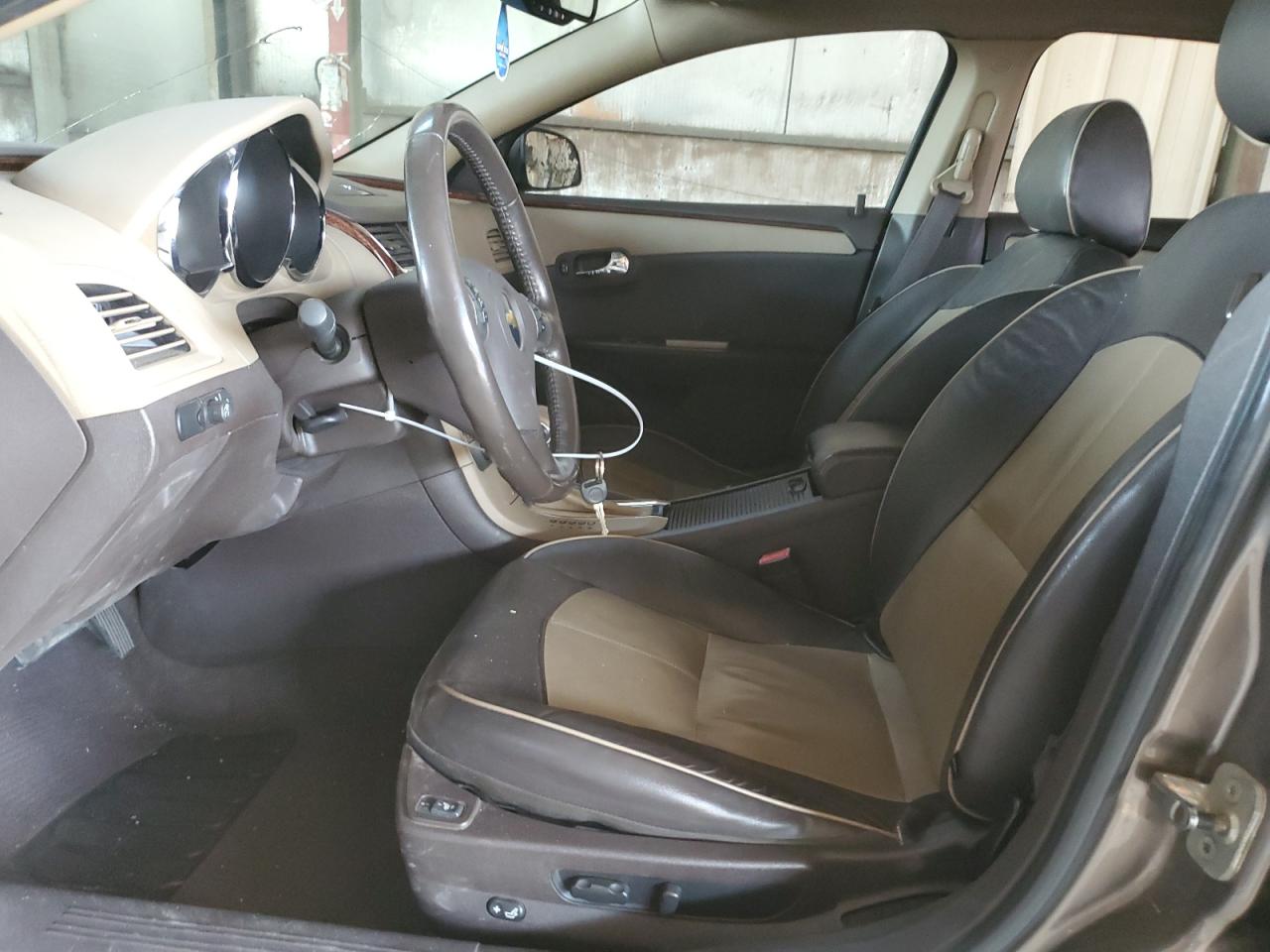 2011 Chevrolet Malibu - Image 7
