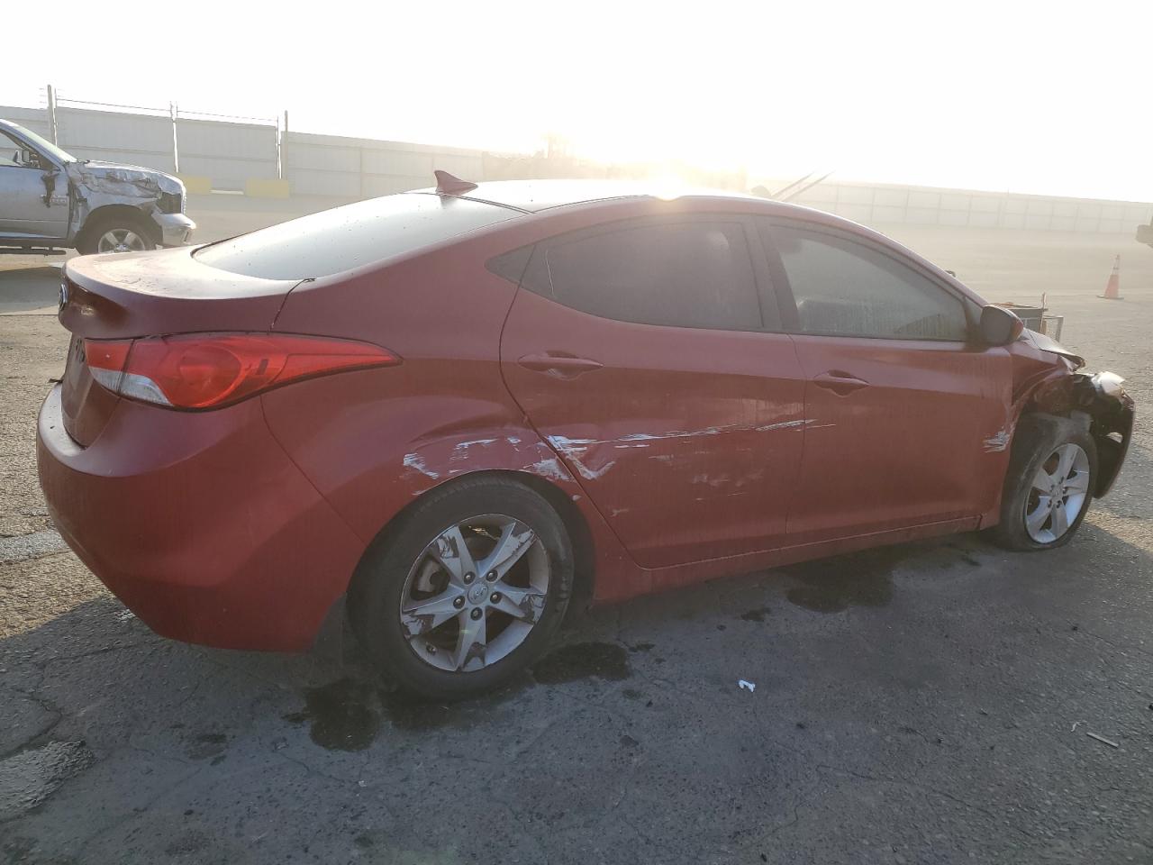 2012 Hyundai Elantra - Image 3