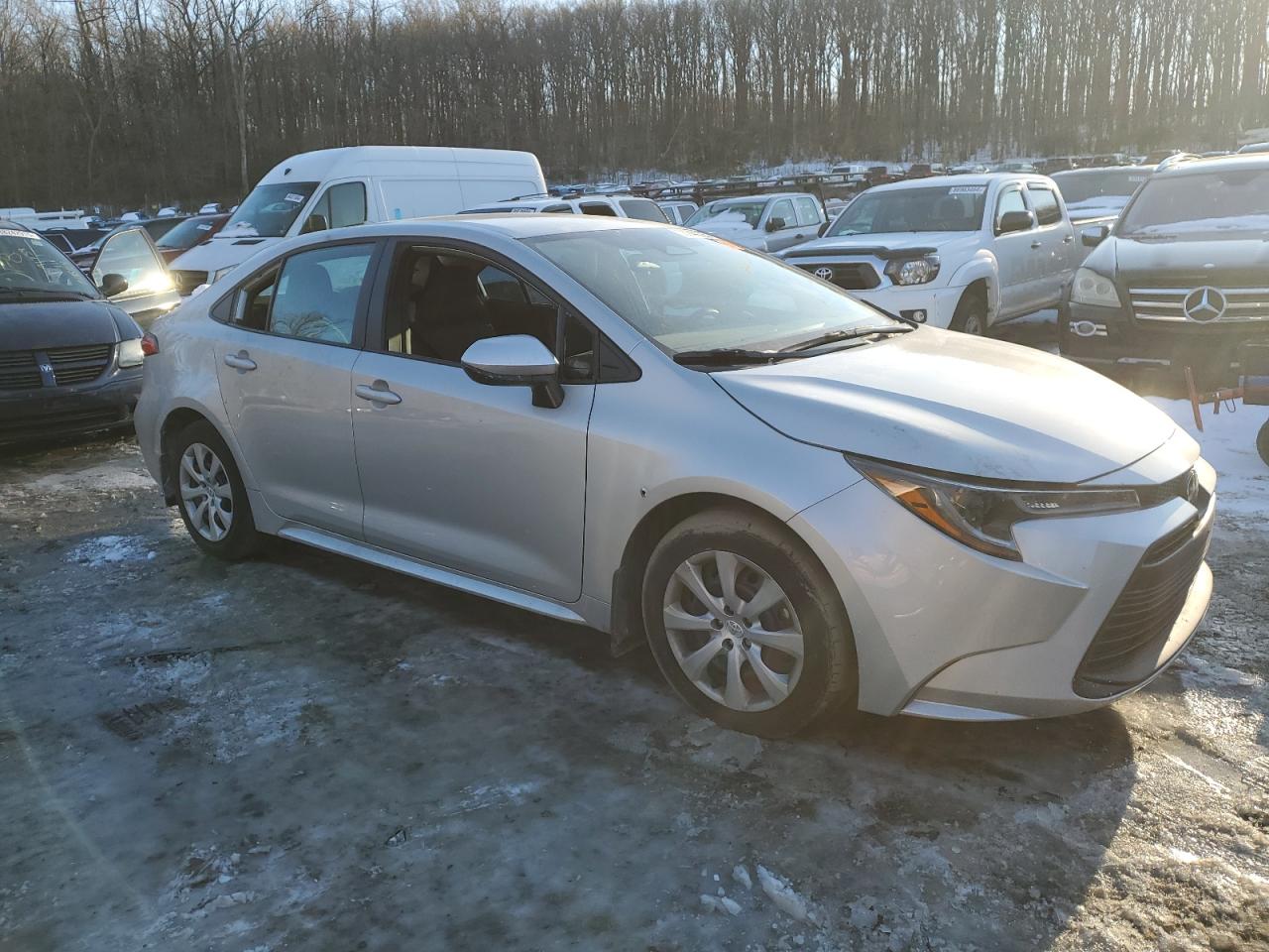 VIN 5YFB4MDE6RP165497 2024 TOYOTA COROLLA no.4