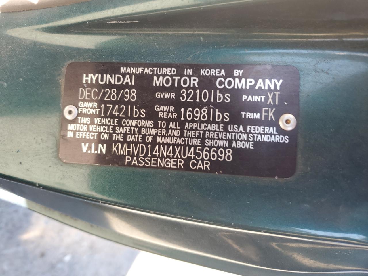 1999 Hyundai Accent - Image 13