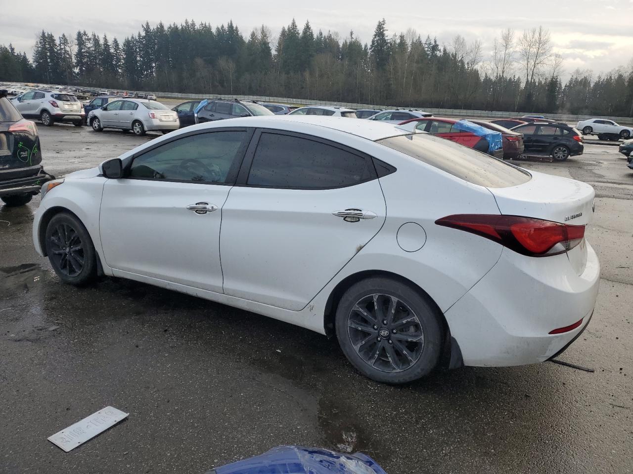 VIN 5NPDH4AE3FH615388 2015 HYUNDAI ELANTRA no.2