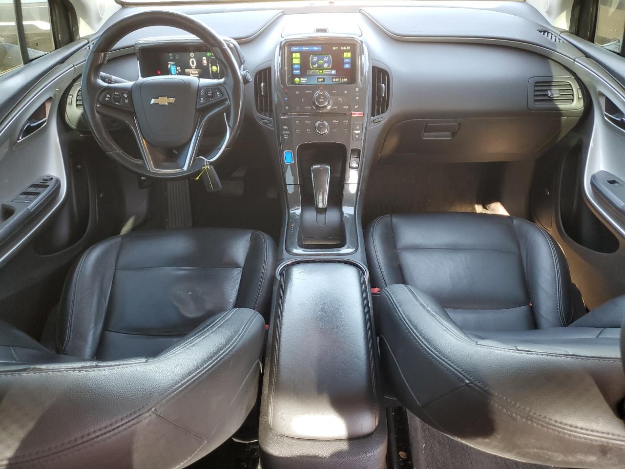 2013 Chevrolet Volt - Image 8