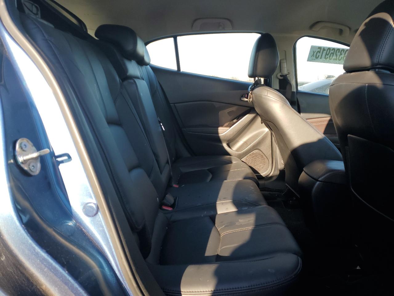 2018 Mazda 3 - Image 10