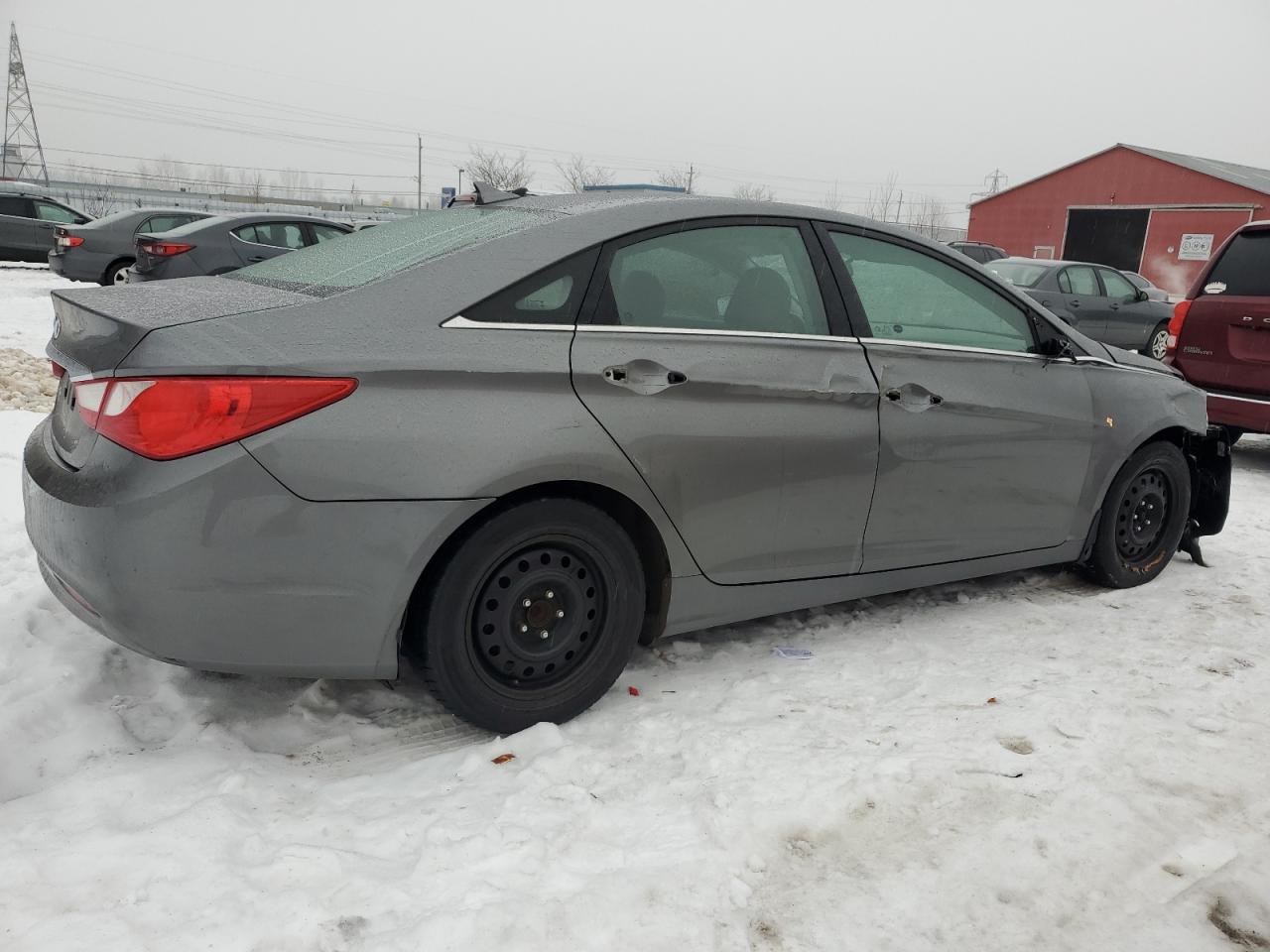 2013 Hyundai Sonata - Image 3