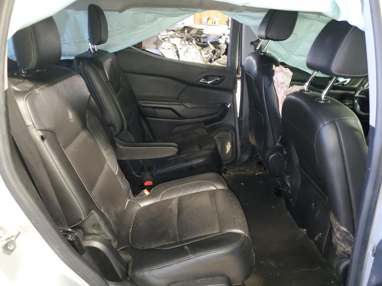 2018 GMC Acadia - Image 11