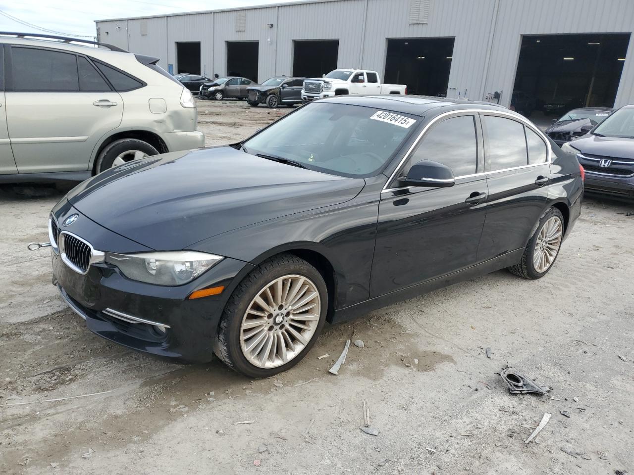 VIN WBA3A5G50DNP21532 2013 BMW 3 SERIES no.1