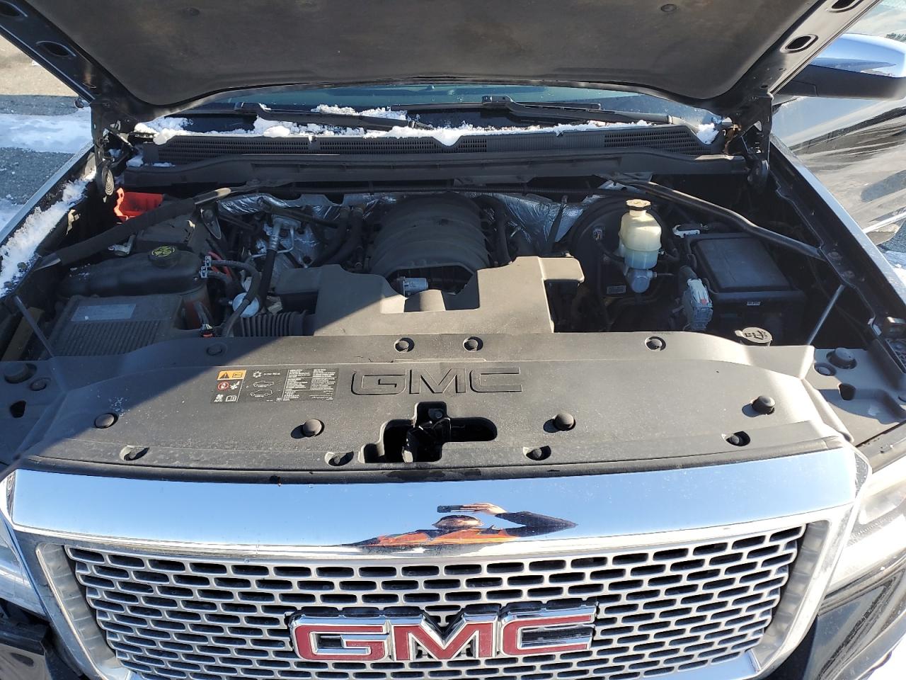 2015 GMC Sierra - Image 12