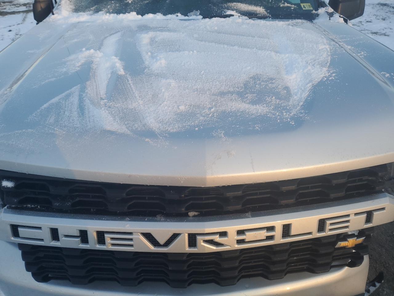 2019 Chevrolet Silverado - Image 11