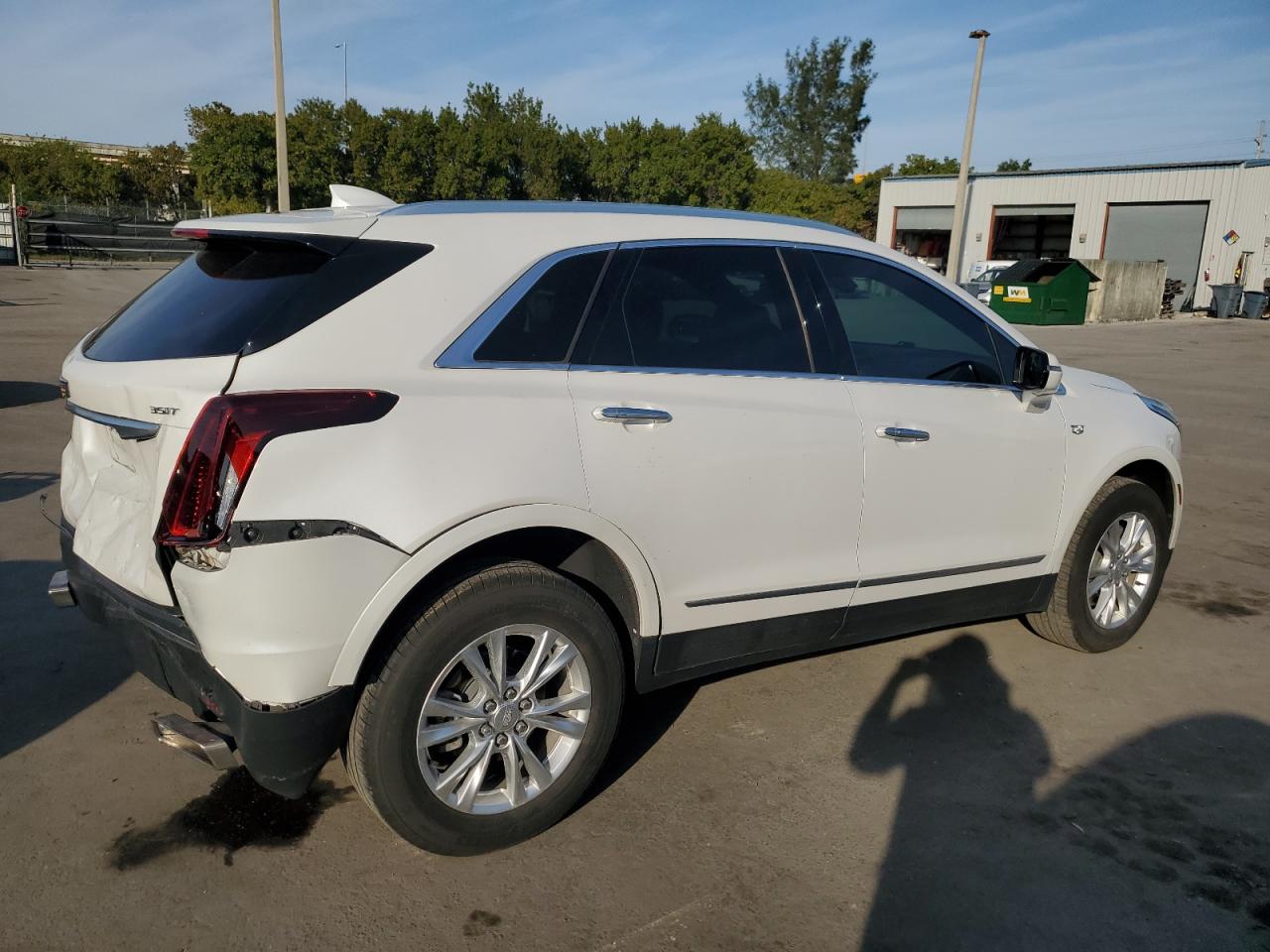 2022 Cadillac XT5 - Image 3