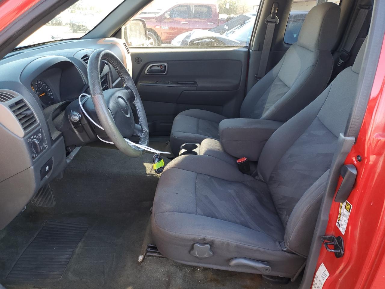 2004 Chevrolet Colorado - Image 7