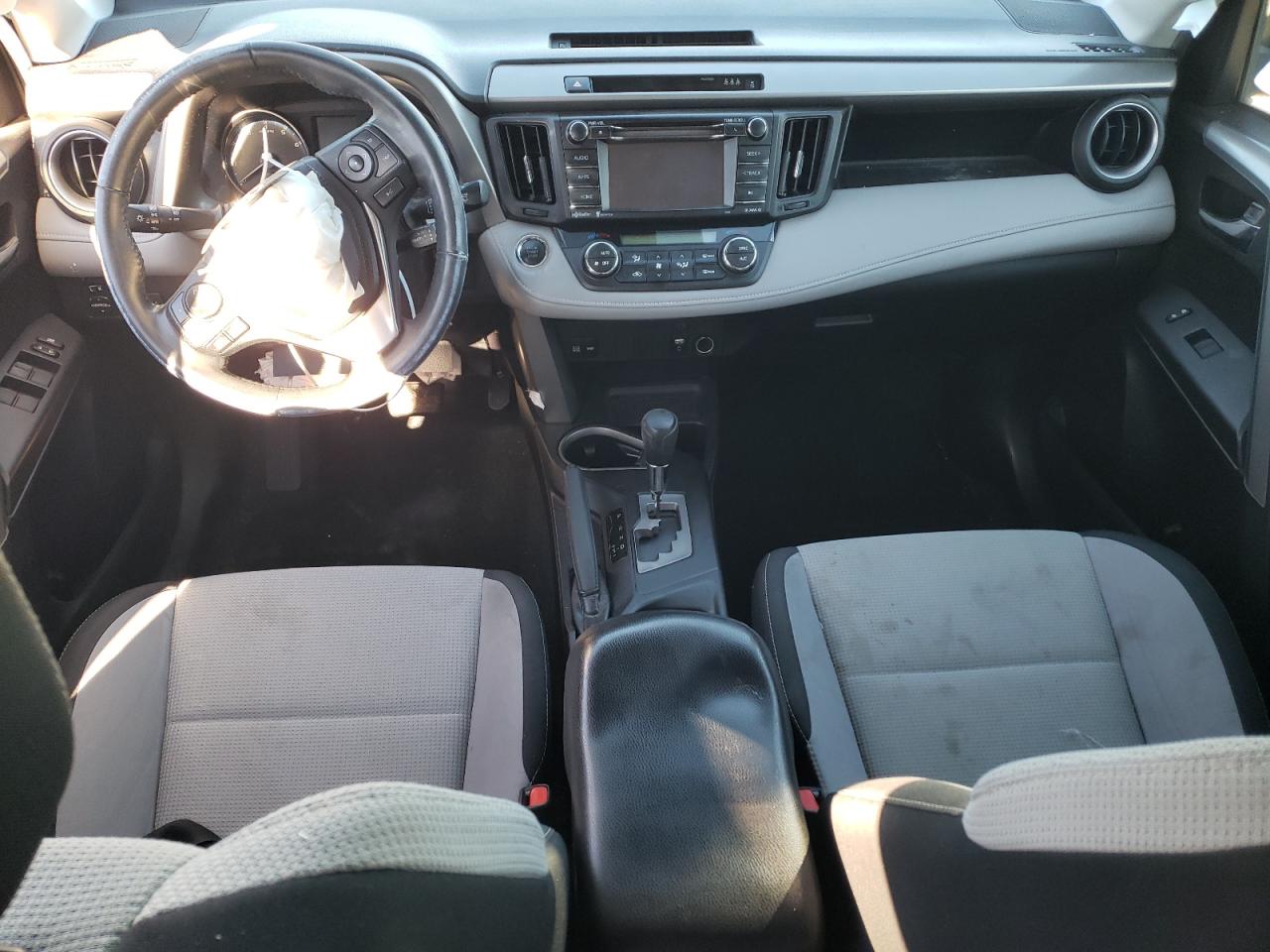 2018 Toyota RAV 4 - Image 8