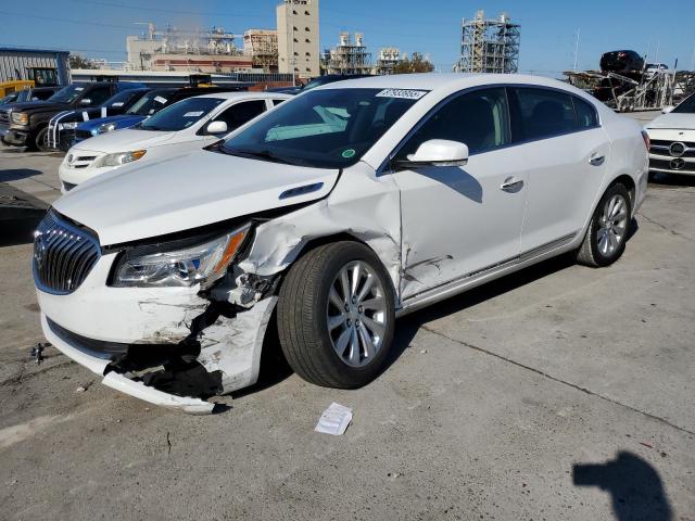  BUICK LACROSSE 2016 Білий